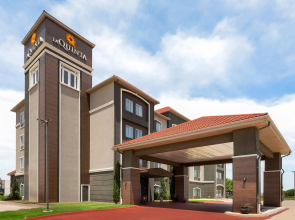 La Quinta Inn & Suites by Wyndham Brownwood