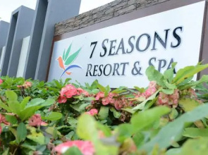 7 Seasons resort & Spa