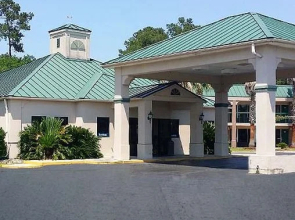 Econo Lodge Inn & Suites Hardeeville-I-95