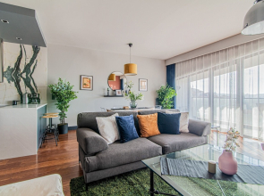 Centrally Located Flat With Balcony in Beyoglu