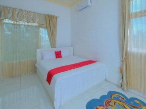 RedDoorz Syariah near Museum Lambung Mangkurat 2