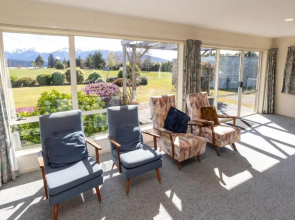 Kepler Retreat - Te Anau Holiday Home