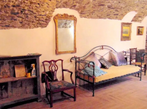Via Liberale Sleeps 8 Isolabona Italy