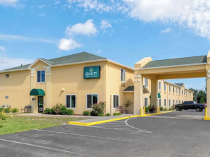 Quality Inn & Suites Brandenburg - Fort Knox