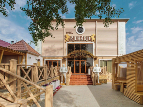 Richard Hotel