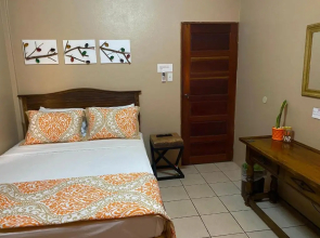 City Garden Apartment