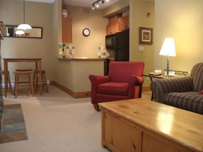 Timberline Lodges by Fernie Lodging Company