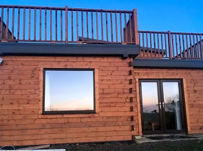 Log House Hideaway