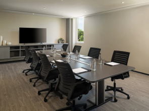 Отель Cross Pattaya Pratamnak