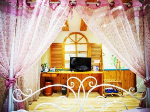 Weihai 37-degree Space Fashion Theme Hotel