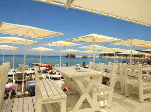 Kaftans City Hotel by RRH&R