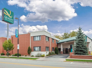 Quality Inn & Suites Downtown