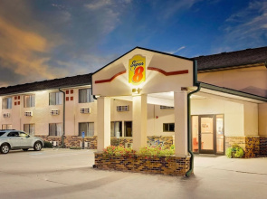 Super 8 Motel - St. James