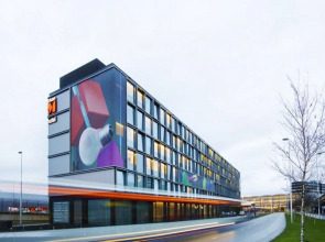 CitizenM Schiphol Airport