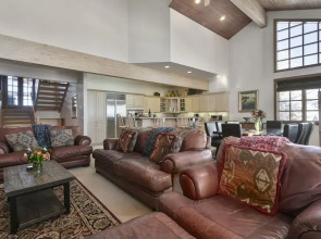 Stag Lodge at Deer Valley Resort - Four Bedroom with Spa #30 4 Condo