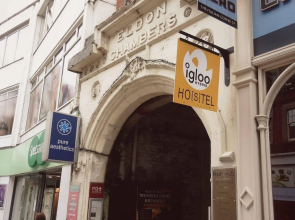Igloo Hybrid - Hostel