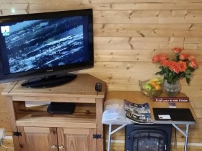 Glamping Cabin - Great for Hikers - Breakfast Inc!