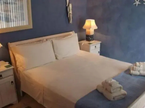 3ColoursBlue Guest House