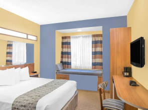 Microtel Inn And Suites Chili/Rochester Airport