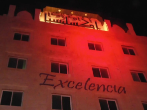 Excelencia Hotel