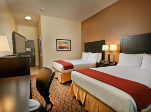 Holiday Inn Express Hotel & Suites Pearsall by IHG