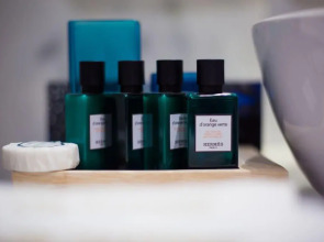 Отель Art Gallery