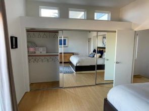 Mod2bd2ba ShowstoprViews. BBQ. Garage.