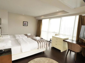 Mac Hotel Vazo Kule