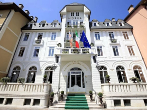 Hotel Croce Bianca