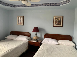 Lakeview Hotel
