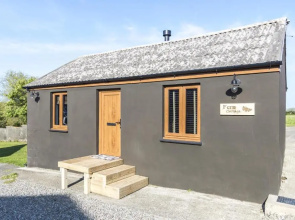 Fern Cottage - Luxurious 1 Bedroom - Blossom Farm