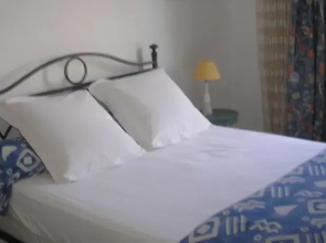 Les Hauts de Sainte Croix Carcassonne-Gites Piscine