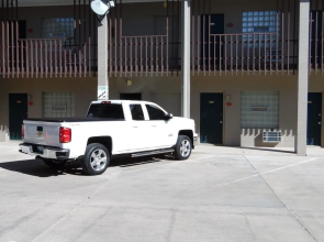 Bear Lodge Motel