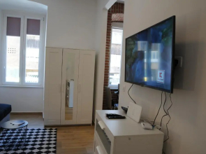 Tony's Apartments