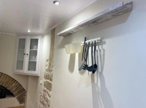 TH143 Studio Old Town