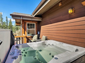 Winter Park Retreat: Mtn Views & Pool Access!