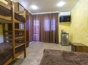 U Yudzhina Guest House