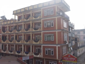Oyo 472 Hotel Tapowan And Restaurant