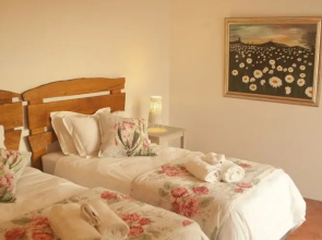 Artists Retreat B And B Self Catering