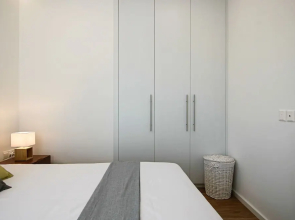 Phaedrus Living: Sea View Anna Residence 202