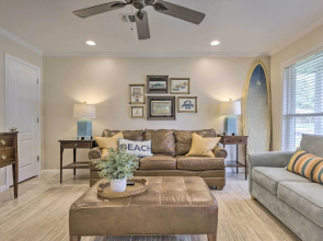 Ocean Springs Home w/ Bikes < 1 Mile to Beach!