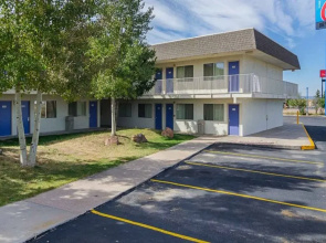 Motel 6 Laramie, WY