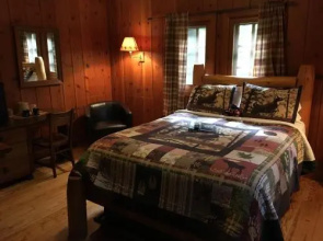White Pines Inn
