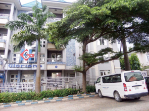 Gloriana Hotel and Suites