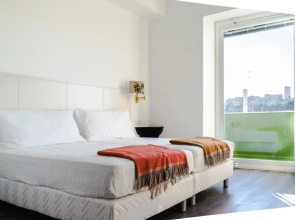 Eleventh Floor Suites