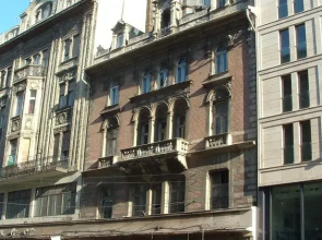 Azusa Guest House
