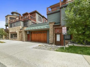 Apartments Off Main #4