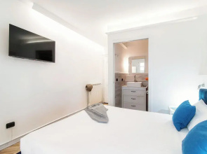 Chic apt near Duomo di Como
