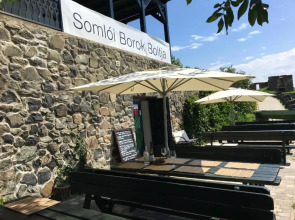 Somlo Wineshop Guesthouse