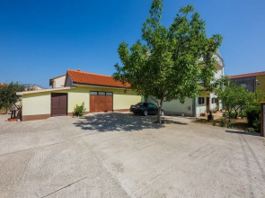 Apartments Bagic